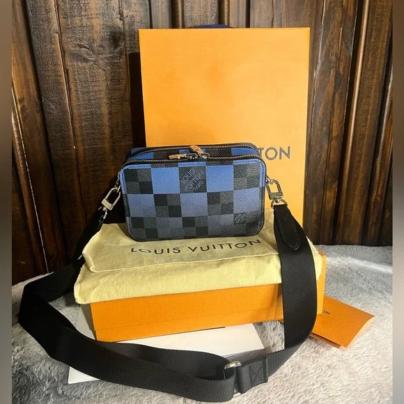 ‼️SOLD‼️Limited Edition Alpha Graphite UNISEX Bumbag💙🖤💙 - Picture 2 of 16